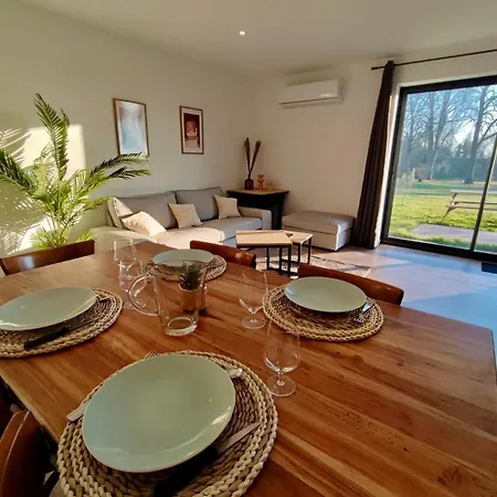 Holiday home Domaine Des Hugons *