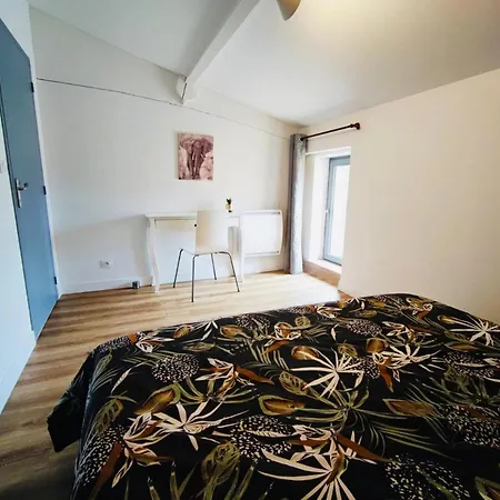 Holiday home Domaine Des Hugons Prignac-et-Marcamps
