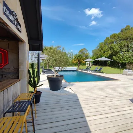 Holiday home Domaine Des Hugons Prignac-et-Marcamps